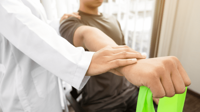 Relieve Shoulder Pain: How Physical Therapy Can Help with Shoulder Impingement